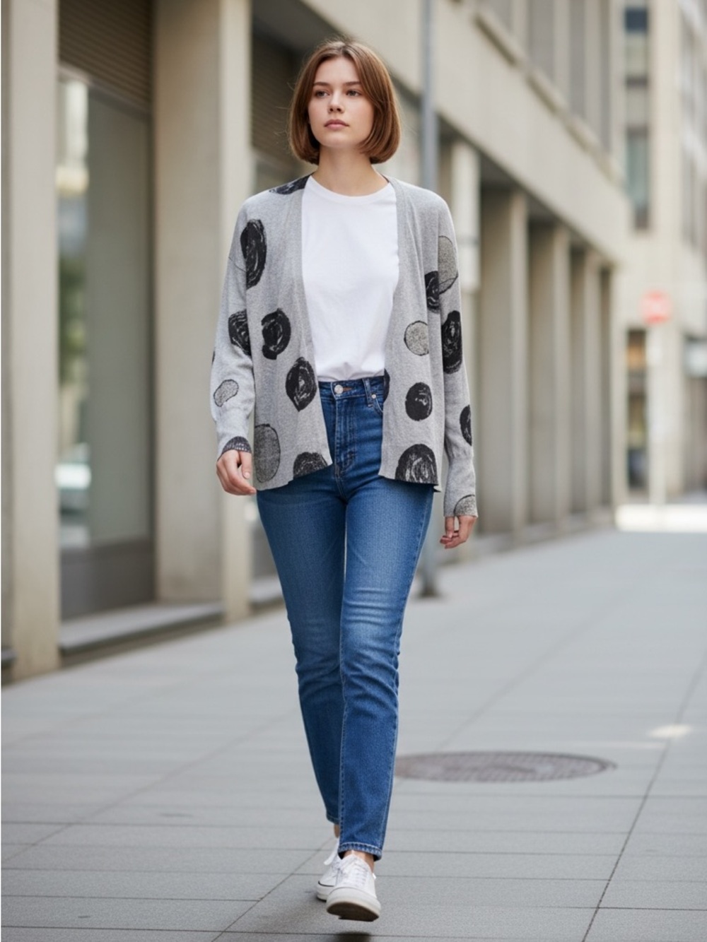 🐶Simply Vera Wang Light Gray Cardigan slight sparklewith Charcoal Polka Dots - Picture 3 of 5